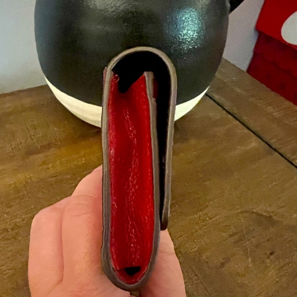 DKNY Keyring Wallet - Picture 6 of 7